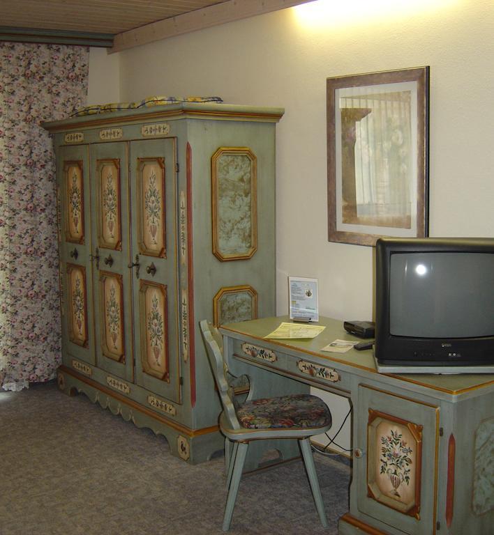 Hotel Garni Hubertushof باد فسينغ الغرفة الصورة